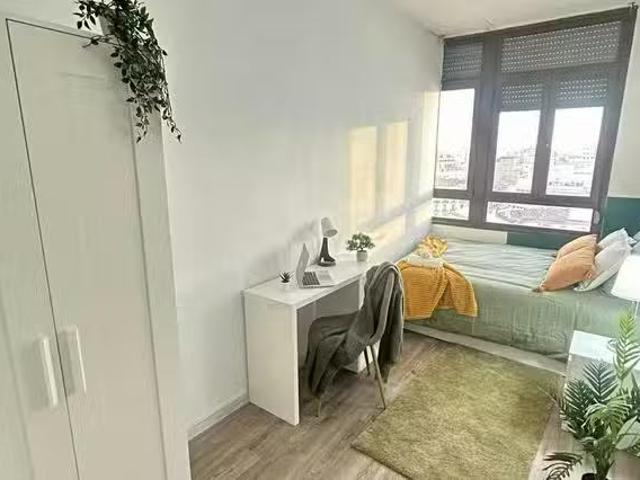 Único Habitación en Carrer de Xàtiva, Extramurs