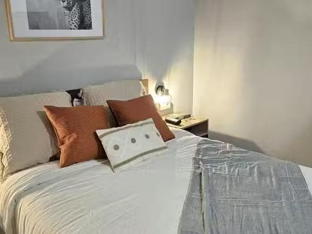 Único Habitación en Carrer de Balmes, Dreta de l'Eixample