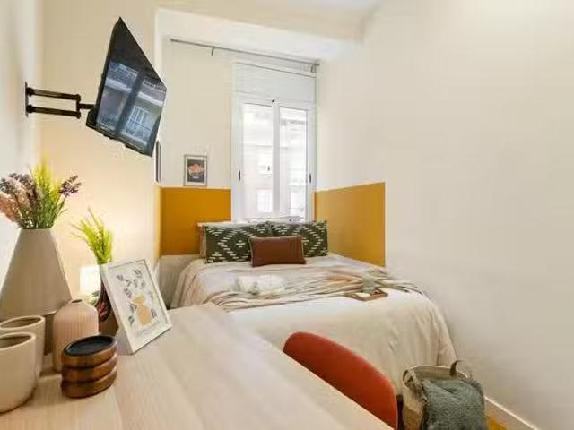 Bonito Habitación en Carrer de Buenos Aires, L'Eixample