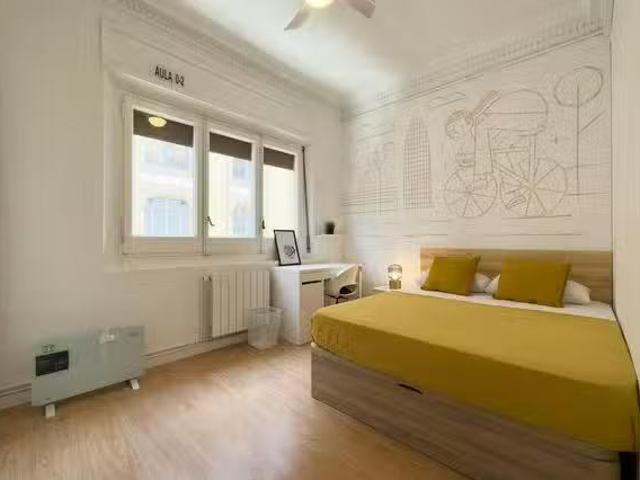 Encantador Habitación en Carrer de Jonqueres, S. Pere, Santa C.