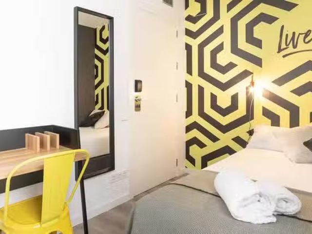 ¡Oferta! Habitación en Carrer de la Unió
