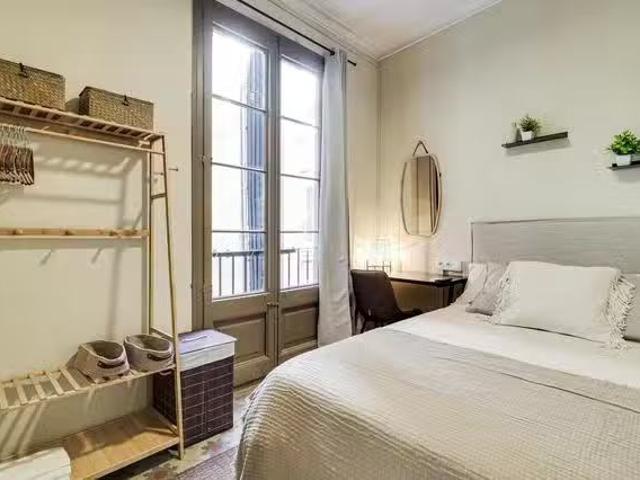 Único Habitación en Carrer de les Heures, El Gòtic