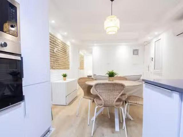 ¡Oferta! Habitación en Carrer d'En Fontrodona, Sants Montjuïc