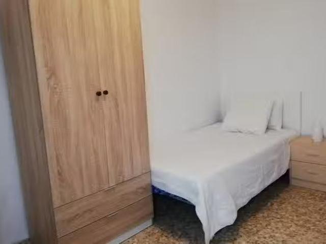 ¡En alquiler! Habitación en Carrer del Marí Blas de Lezo