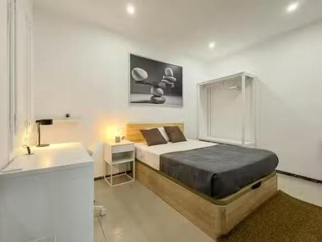 ¡Oferta! Habitación en Carrer d'Occident