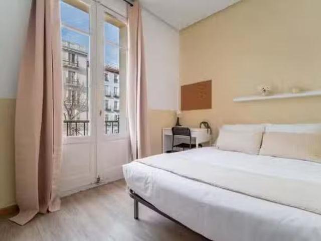 Único Habitación en Glorieta de Quevedo