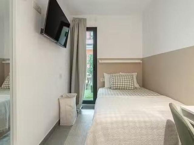 Único Habitación en Passatge de Paca Soler, Sants Montjuïc