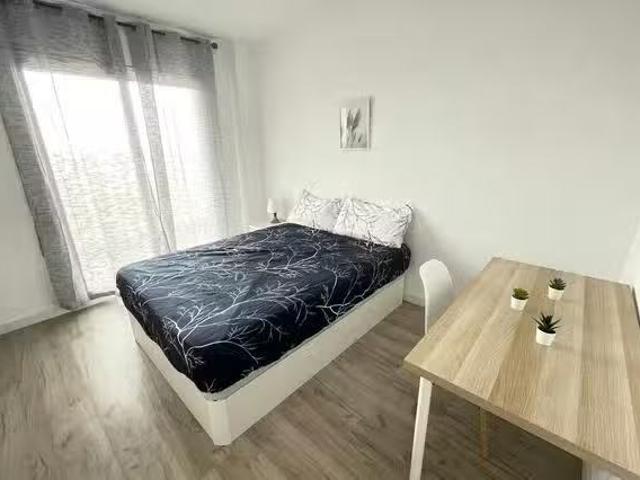 ¡En alquiler! Habitación en Passeig del Verdum, La Guineueta