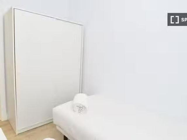 Encantador Habitación en piso compartido en alquiler en Santan.