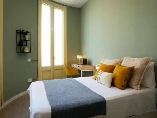 ¡Renta! Habitación en Plaça de la Universitat, Ciutat Vella