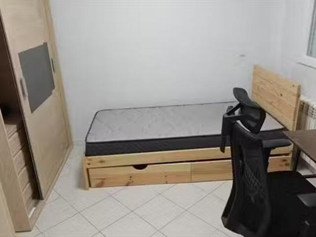 ¡Recién llegado! Habitación en 1 Calle del Corregidor Diego de.