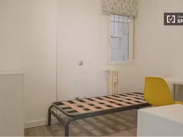 Barato Habitaciones para alquilar en apartamento de 4 dormitor.