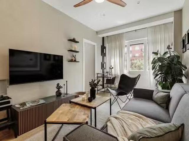 Nuevo Piso de 1 habitación en Avinguda del Paral. lel, Sant An.