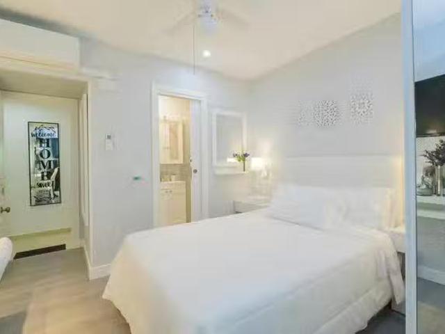 Nuevo Piso de 1 habitación en Calle Poseidón, Torrequebrada