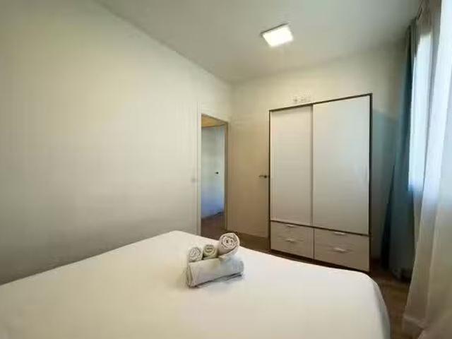 ¡En alquiler! Piso de 1 habitación en Carrer de Pelai