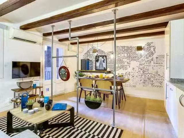 ¡En alquiler! Piso de 1 habitación en Carrer del Consell de Cent
