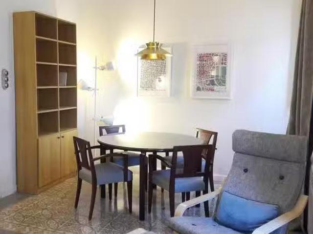 Único Piso de 1 habitación en Carrer del Torrent de l'Olla, Vi.