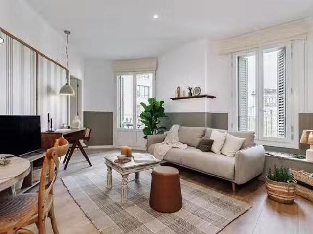 Acogedor Piso de 1 habitación en Gran Via de les Corts Catalan.