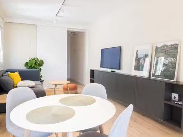 Nuevo Piso de 1 habitación en Ronda de Sant Pere