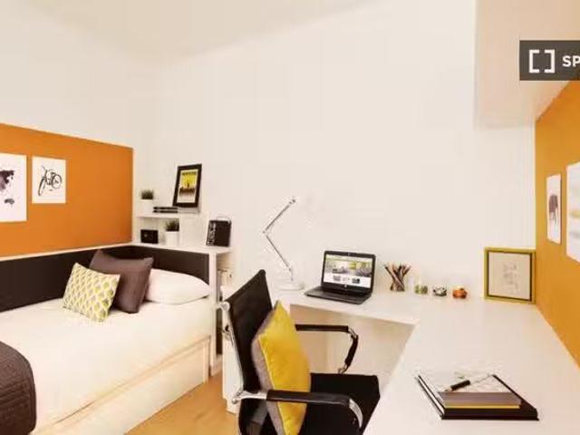 Acogedor Se alquila habitación en Ensanche Zabalgunea, Pamplona