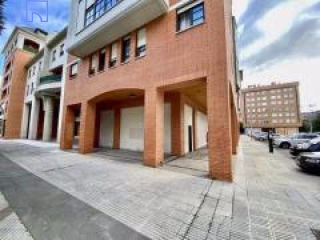 Unidad comercial en Pamplona Iruña