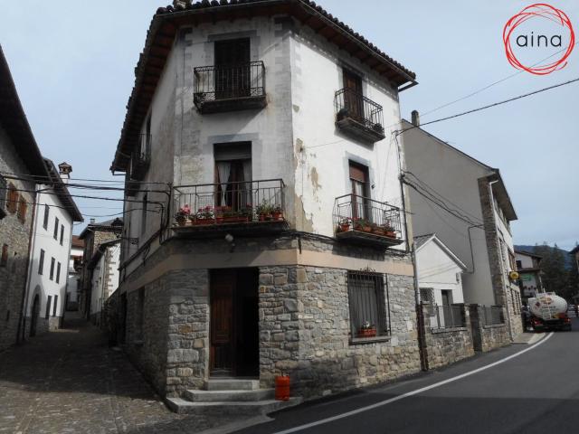 Unidad comercial en Roncal Erronkari