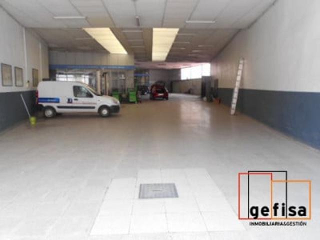 Unidad industrial en venta Valdepeñas