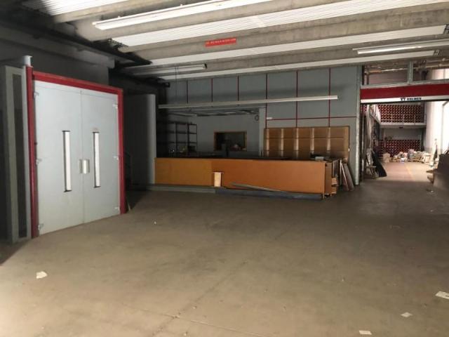 Unidad industrial en venta Abrera