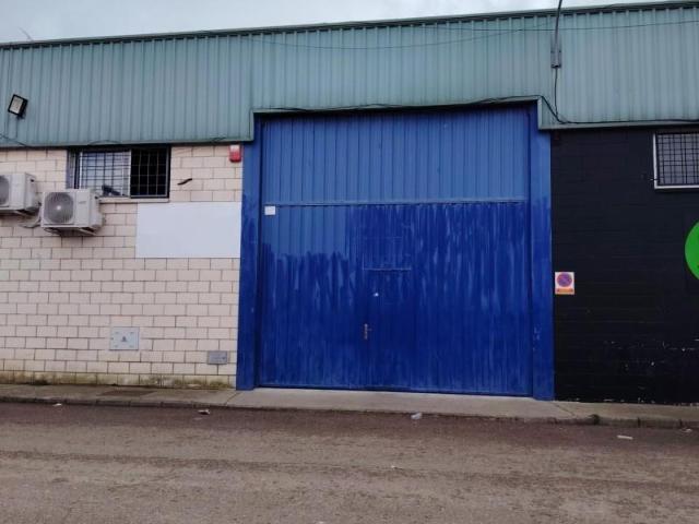 Unidad industrial en venta Badajoz