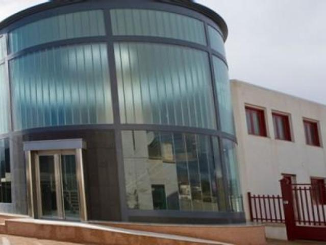 Unidad industrial en venta Berja