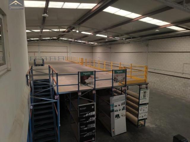 Unidad industrial en venta Cartes