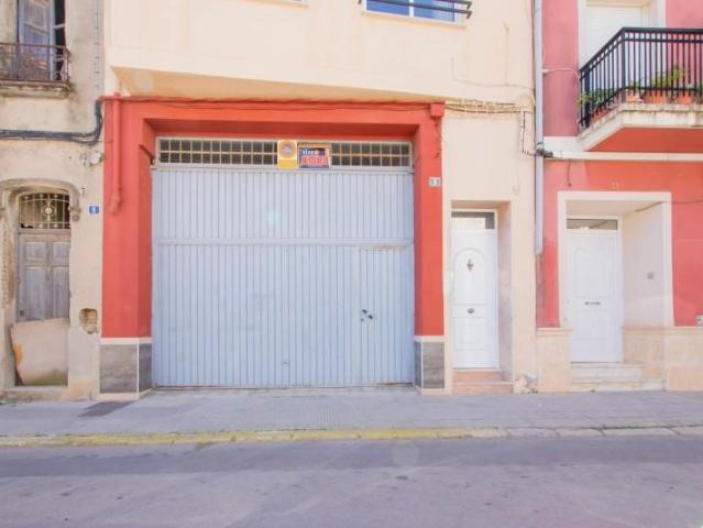 Unidad industrial en venta Carcaixent