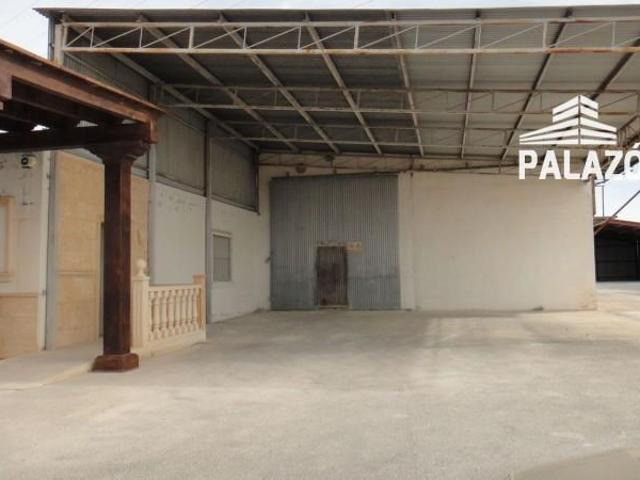 Unidad industrial en venta Crevillent
