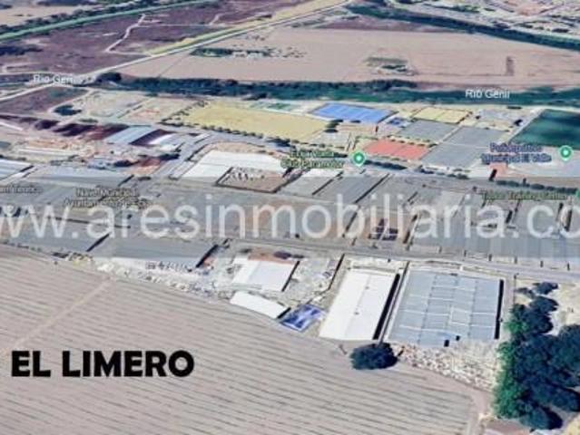 Unidad industrial en venta Écija