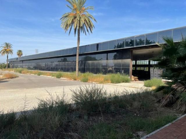 Unidad industrial en venta Elche