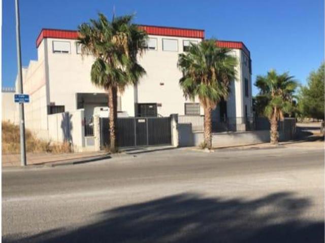 Unidad industrial en venta Jaén