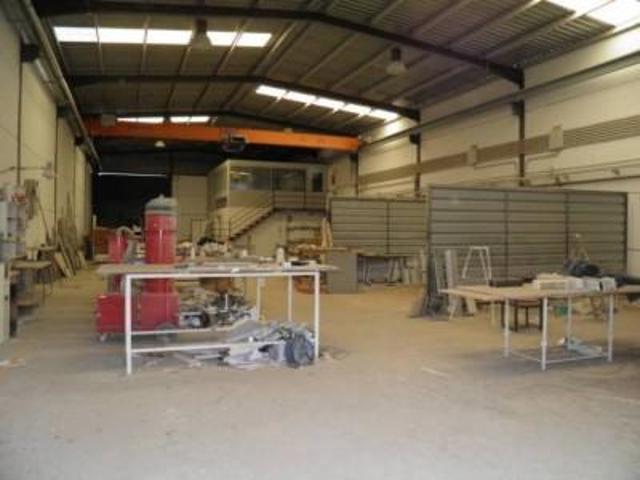 Unidad industrial en venta Loja