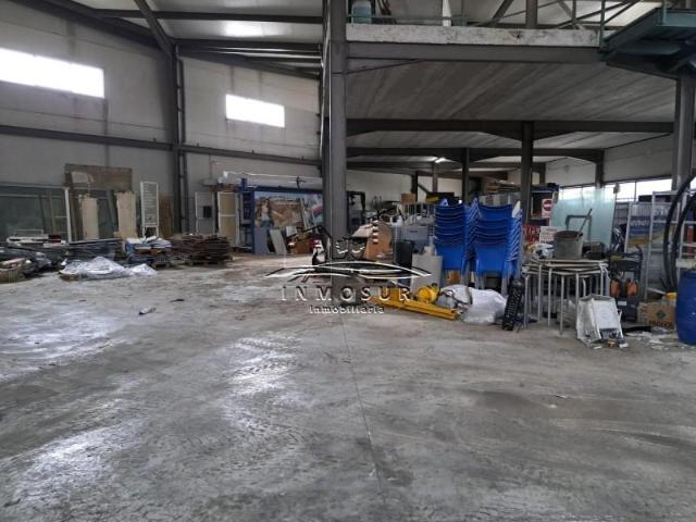 Unidad industrial en venta Lucena