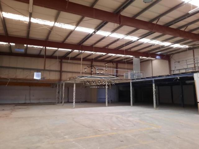 Unidad industrial en venta Lucena