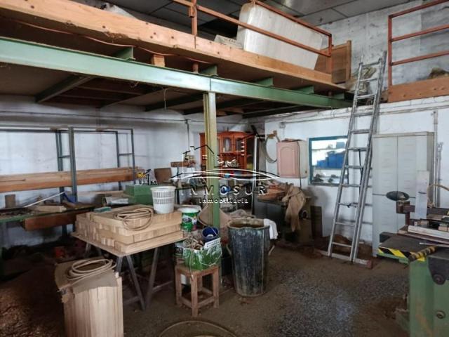 Unidad industrial en venta Lucena