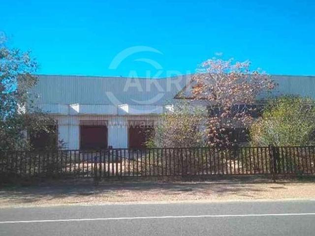 Unidad industrial en venta Noez