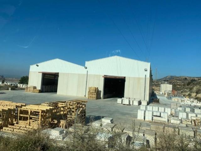 Unidad industrial en venta Novelda