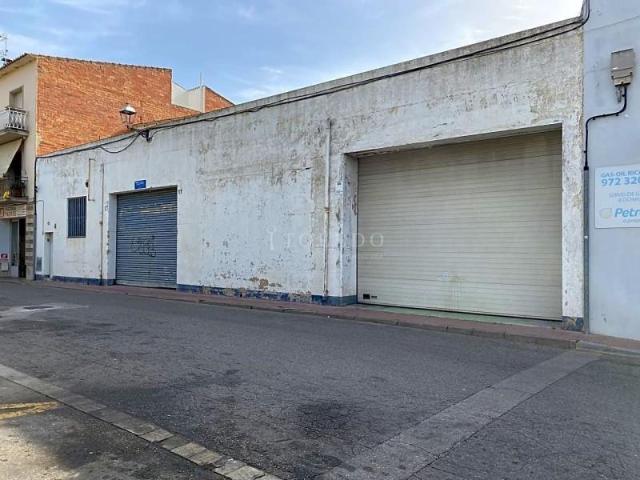Unidad industrial en venta Sant Feliu de Guíxols