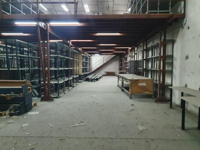 Unidad industrial en venta Sevilla