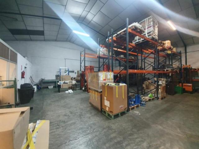 Unidad industrial en venta Sevilla