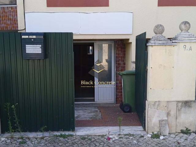 UNIDADE COMERCIAL REMODELADA E EQUIPADA NO VALE DO MILHAÇO CORROIOS