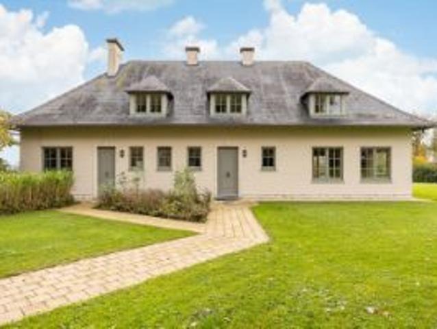 Uniek gelegen villa op een domein van +1 ha