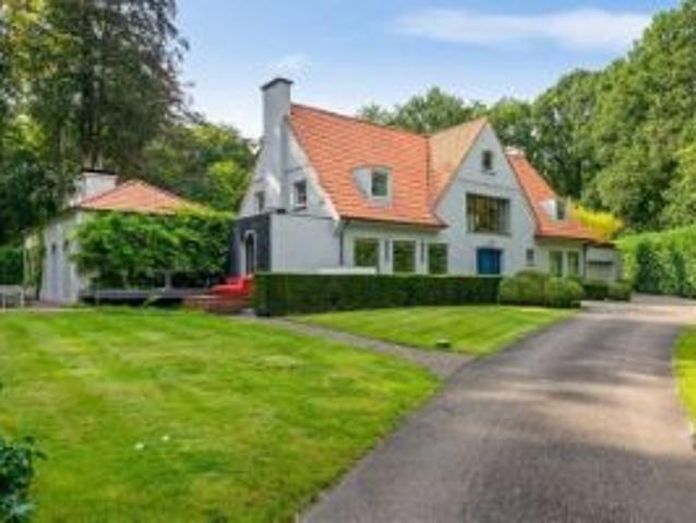 Unieke design villa op prachtige locatie nabij het park van