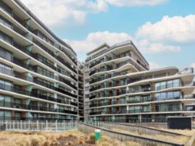 UNIEKE KANS, RECENT APPARTEMENT MET GEMEENSCHAPPELIJK ZWEMB