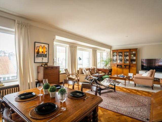 Unieke kans: Subliem 3 slpk appartement met karakter in h.